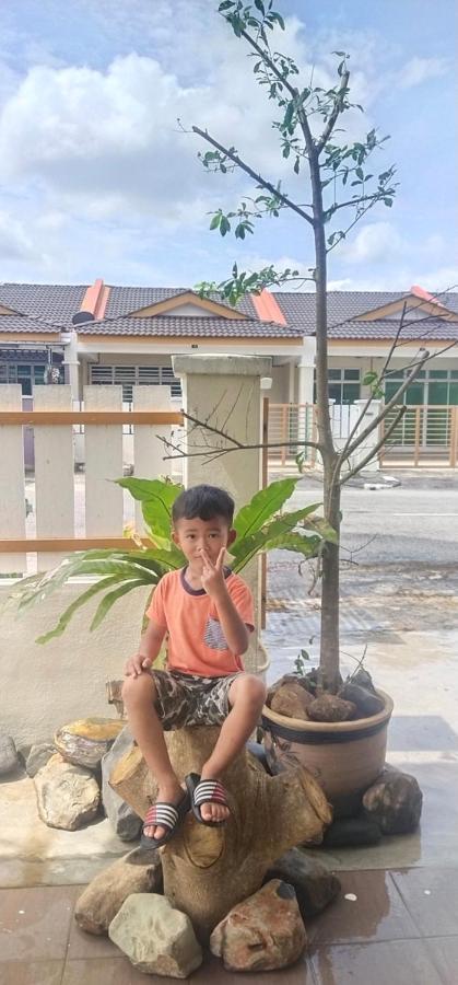 Homestay De'69 Jitra Esterno foto
